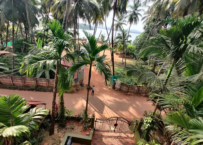 Trinity Villa - Home Stay