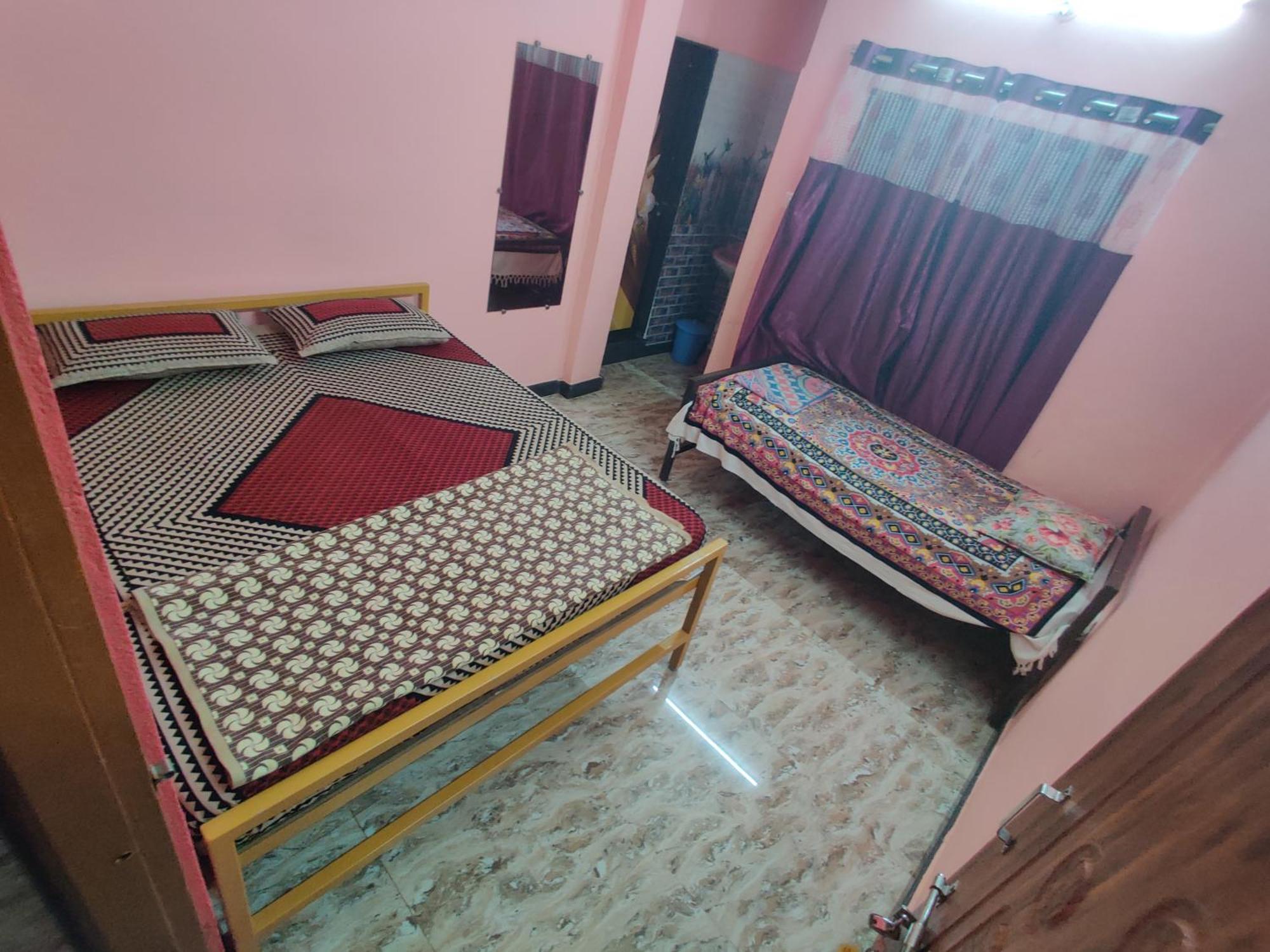 Homestay Trinity - *